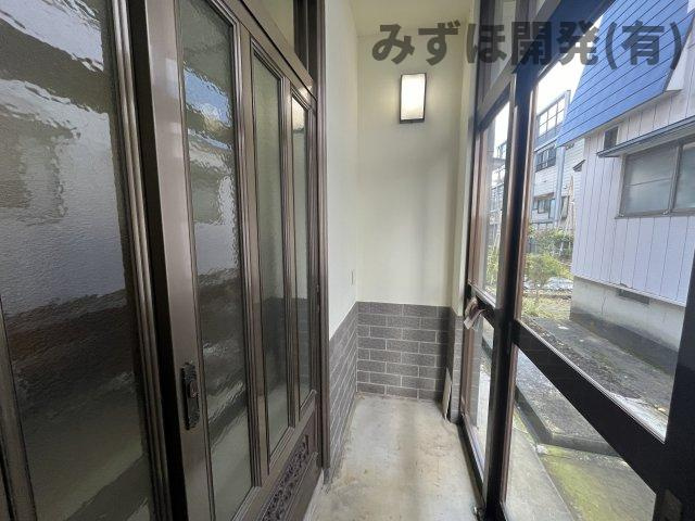 新庄市千門町の玄関|もちろん風除室ありです！直接風が入らないだけで安心感がありますね◎