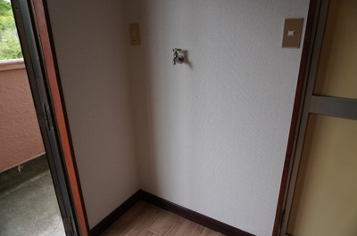 【設備】 |  クエスト山門B  | 洗濯機置場