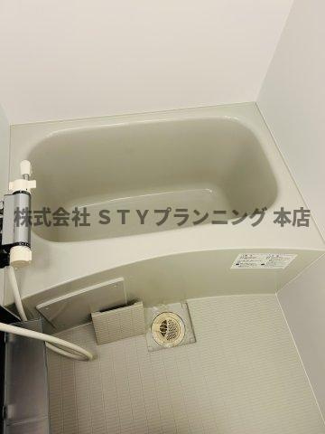 仲介手数料０円！リバティー則武の浴室