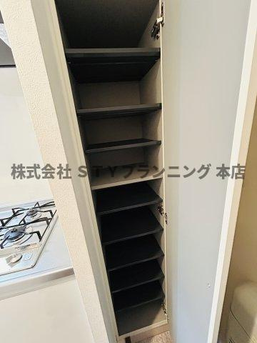 仲介手数料０円！リバティー則武の収納