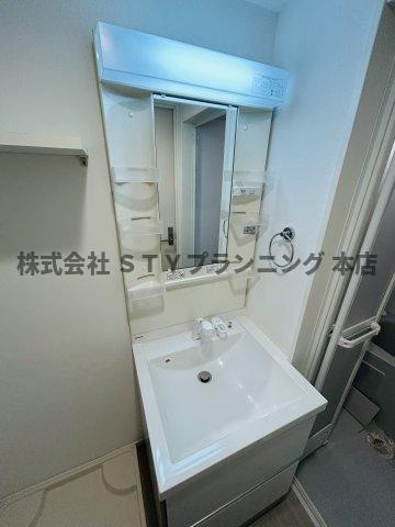 仲介手数料０円！リバティー則武の独立洗面台