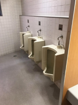 なにわ筋MIDビルのトイレ|シンプルで使いやすいトイレです