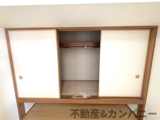 ロケーションが素敵な3LDKの収納|便利な収納スペースです