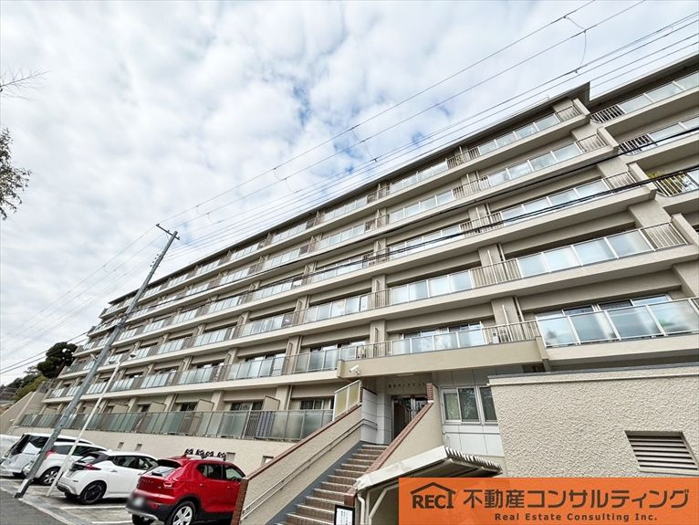 岡本パークマンションの外観