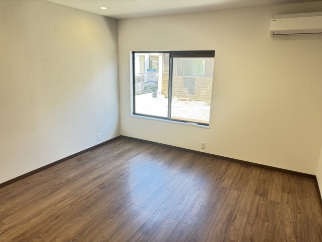 焼津市　三ケ名　中古住宅　3LDKの洋室