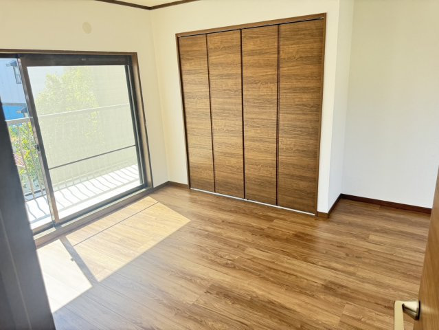 焼津市　三ケ名　中古住宅　3LDKの洋室