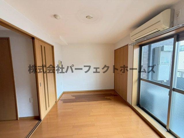 Picot Ⅶの居間・リビング|こちらのリビングで趣味の時間をお楽しみください