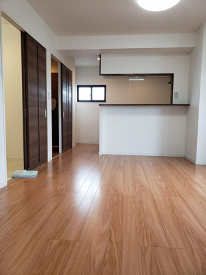 【居間・リビング】 | ひかりハイツ石手川・