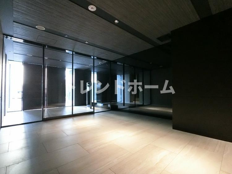 S-RESIDENCE難波大国町Unoのエントランス|選べる家電プランあり！！