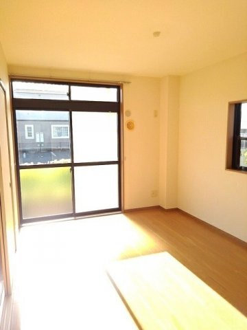 Ｙ・プロスペ－ル　２の内装