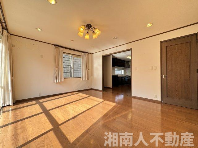 鎌倉市腰越１丁目戸建ての洋室|個人の部屋や寝室として使える洋室です