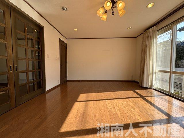 鎌倉市腰越１丁目戸建ての洋室|きれいな洋室です