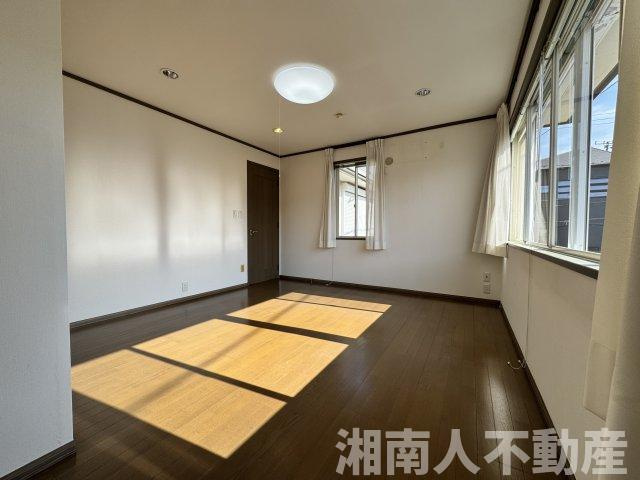 鎌倉市腰越１丁目戸建ての洋室|使い勝手のいい洋室です