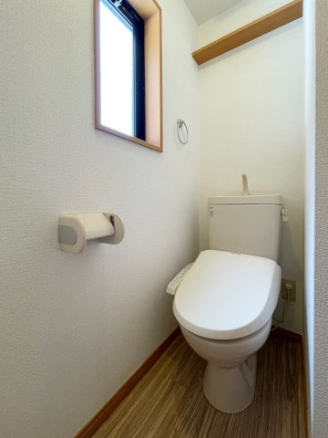 【トイレ】 | ピュア高宮参番館 | シンプルで使いやすいトイレです※写真は類似です