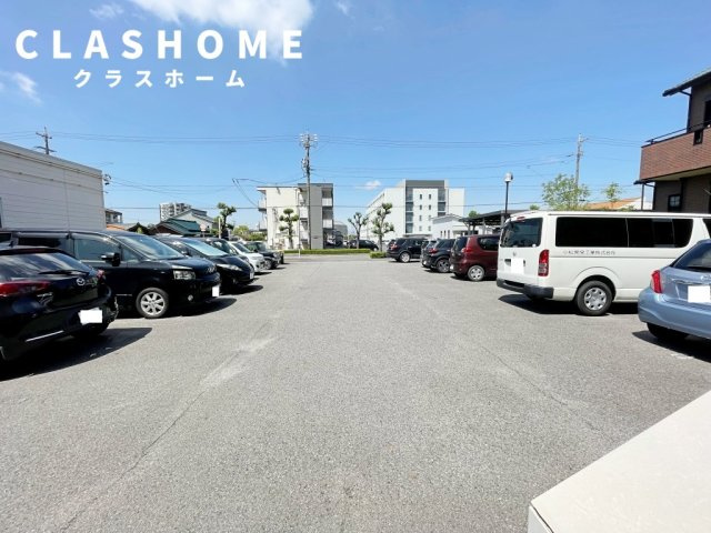 S&F Mansion　　刈谷市近郊の賃貸はクラスホームの駐車場