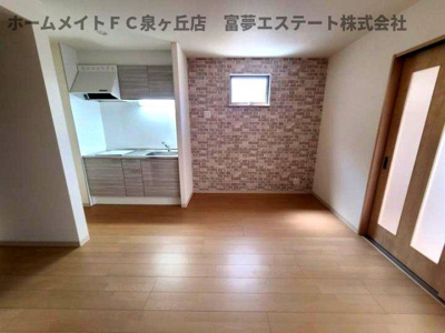 【居間・リビング】 | F+style 堺・堀上町 2号館 | リビングと洋室の間仕切りを閉めたとき