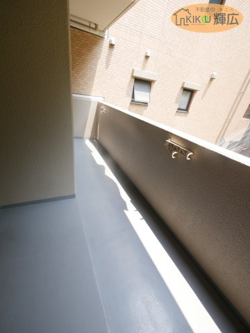 ライオンズマンション姫路西今宿　2階のバルコニー