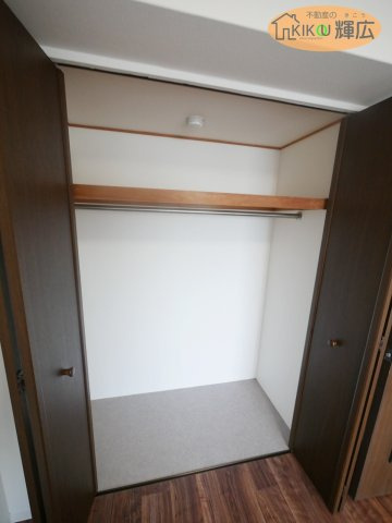 ライオンズマンション姫路西今宿　2階の収納