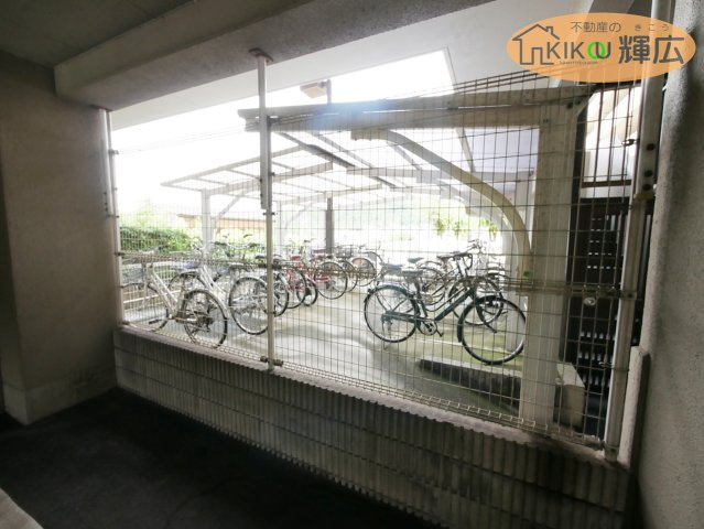 ライオンズマンション姫路西今宿　2階の駐輪場