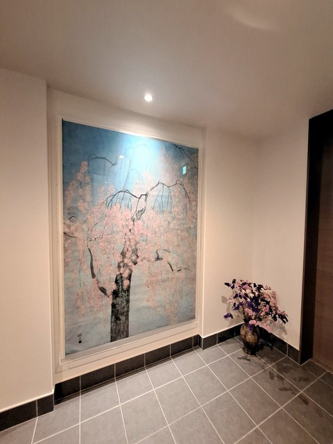 SAKURAのロビー|★桜の大きな絵がお出迎え。優雅なロビー★