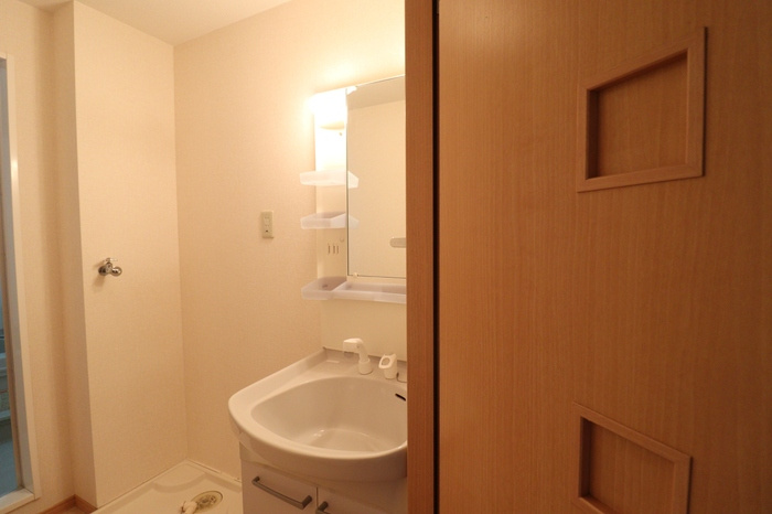 熊本市西区野中３丁目のアパートの独立洗面台