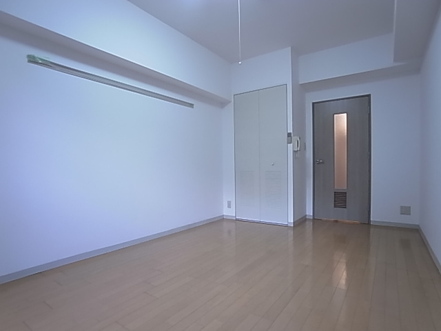 神戸市須磨区妙法寺字荒打の賃貸マンションの内装|洋室