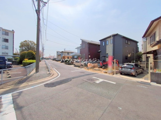 【前面道路含む現地写真】