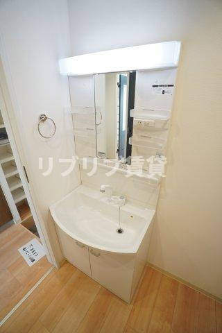 KURO courtの洗面所