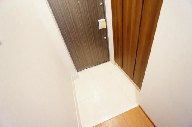 ＬＩＭＥＲＥＳＩＤＥＮＣＥ　ＨＩＫＩＦＵＮＥの玄関