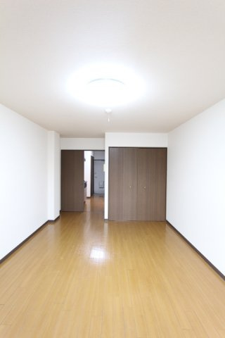 リバーサイド勝川の内装