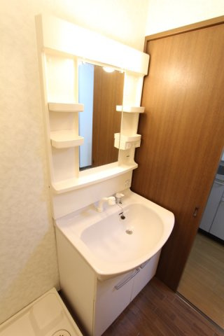 リバーサイド勝川の洗面所