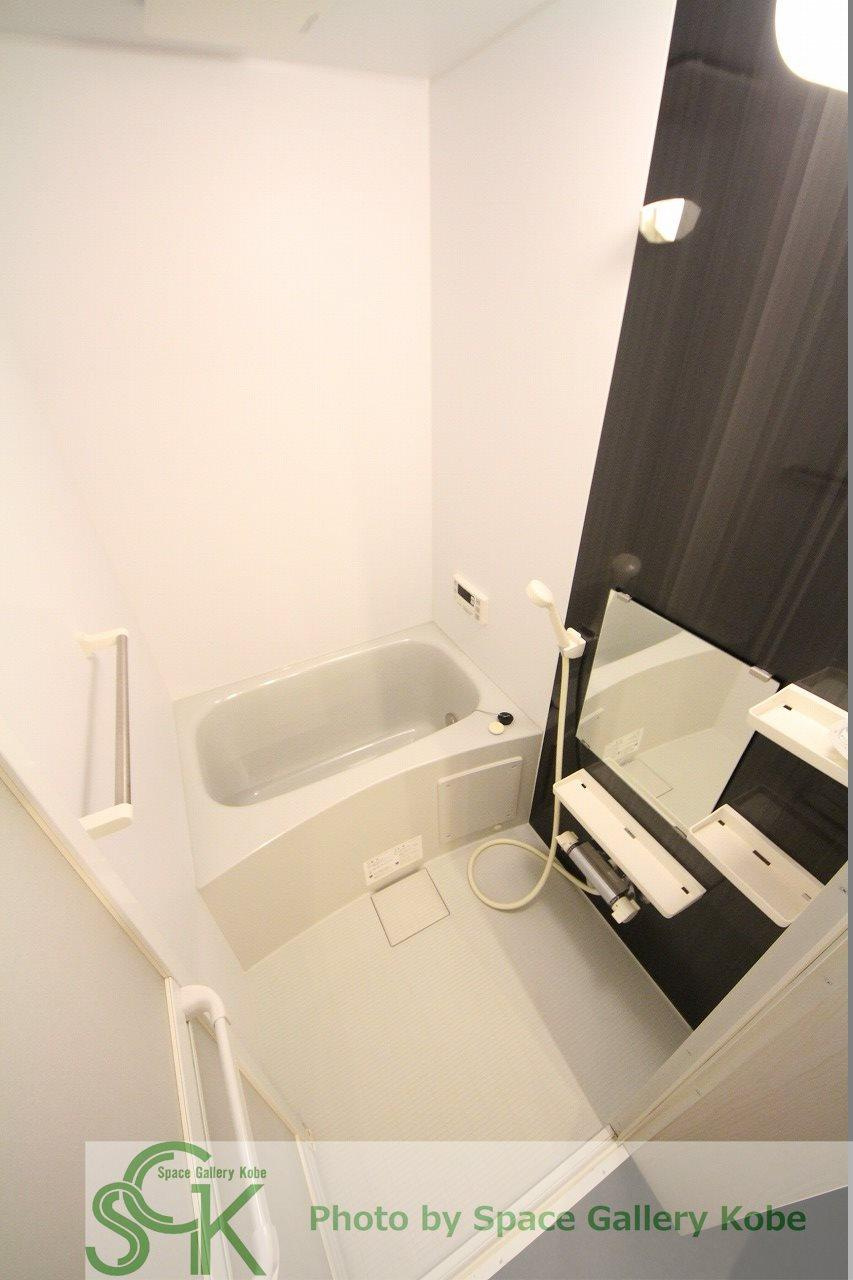 リヴァブル瑞穂通の浴室|※お部屋により仕様が異なる場合があります。