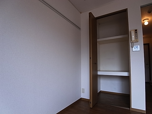 神戸市須磨区東町２丁目のアパートの収納|クローゼット