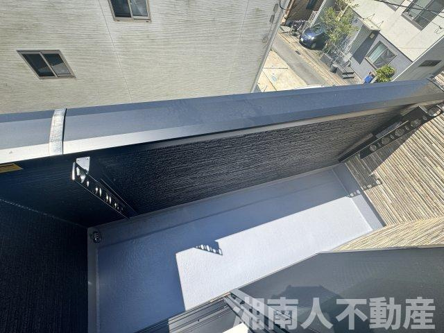 鎌倉市今泉３丁目新築戸建のバルコニー|外からの目が気にならないバルコニーで洗濯物が干せます