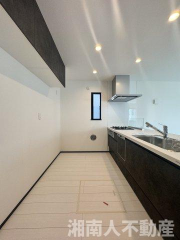 鎌倉市今泉３丁目新築戸建のキッチン|キッチンでお料理をお楽しみください