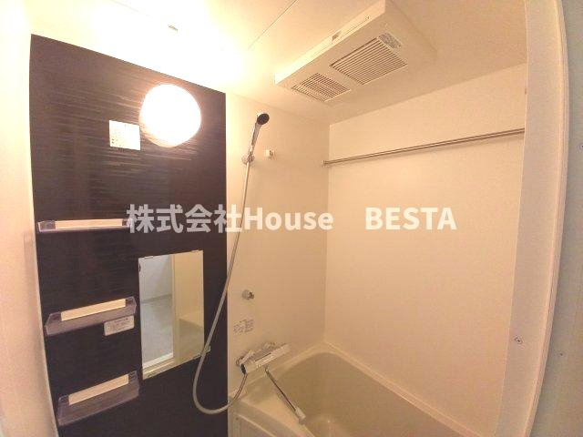 セオリー神戸ドミールの浴室