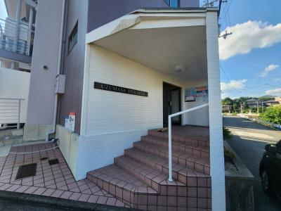 うずまさハイツのエントランス