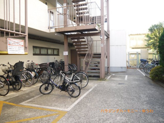 【その他共用部分】 | 敷地内に、駐輪場があります。