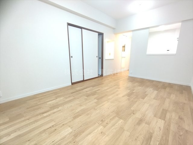 【居間・リビング】の画像