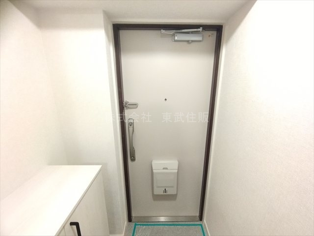 【玄関】 | コスモ鶴瀬 | 収納もある玄関です