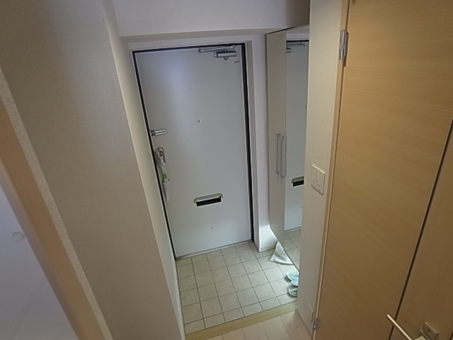 神戸市長田区長田町２丁目の賃貸マンションの玄関|シューズボックス付き