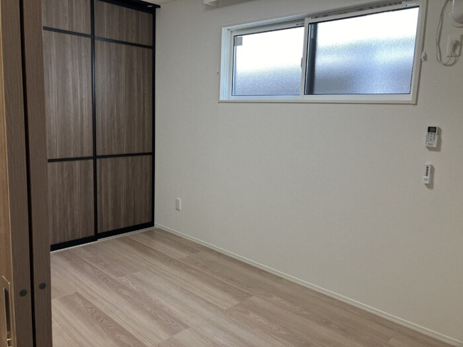 【寝室】Ｄ－ＲＯＯＭ小田原8丁目Ⅲ