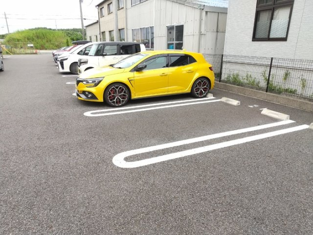セジュール10　B棟の駐車場