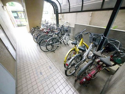 【駐車場】 | バロール中十条 | 敷地内に自転車置き場があります(^^)/