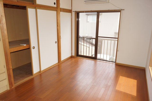 見附市学校町2丁目　中古住宅の内装