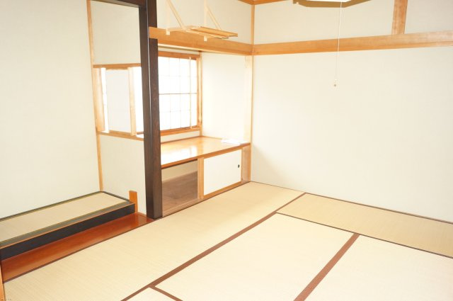 見附市学校町2丁目　中古住宅の和室