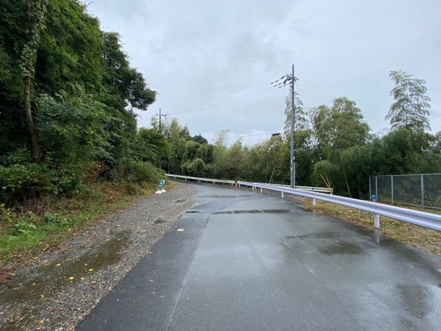 綴喜郡宇治田原町大字南小字上ノ山の前面道路含む現地写真|前道：京都府所有の道路です。
西側 公道 幅員約6.2ｍ 接道約31.2ｍ