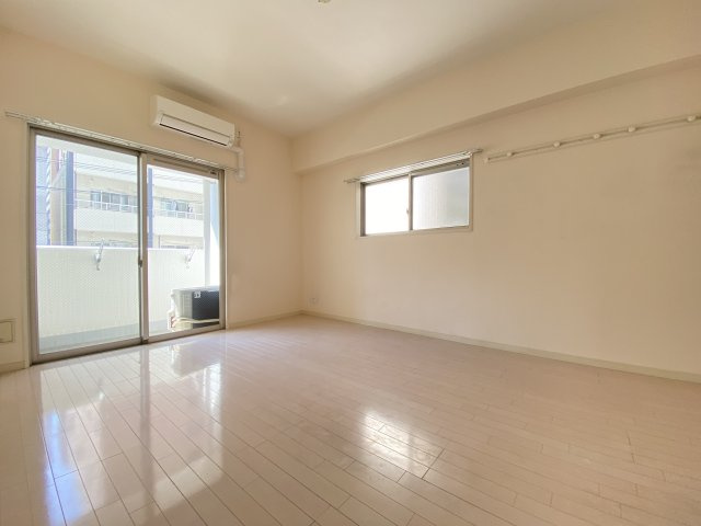 【洋室】アクアシティ本川町