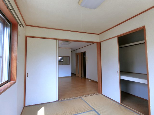 フローラルイタクラの和室