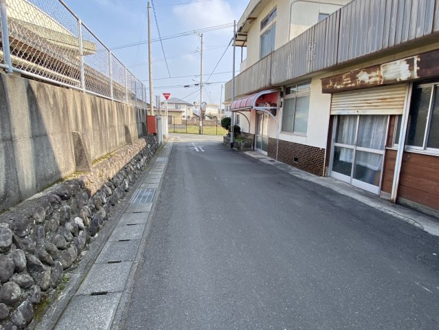 丹原町願連寺　住居付店舗のその他